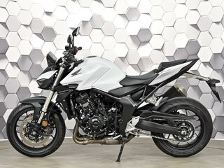 2025 Honda CB 1000 Hornet, белый, 1299000 рублей, вид 4