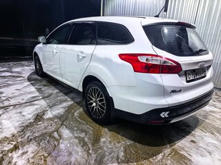 2013 Ford Focus III, белый, 820000 рублей, вид 5
