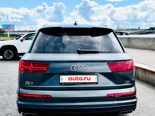2016 Audi Q7 II (4M), серый, 4100000 рублей, вид 3
