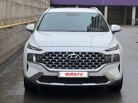 2021 Hyundai Santa Fe IV Рестайлинг, белый, 3850000 рублей, вид 1