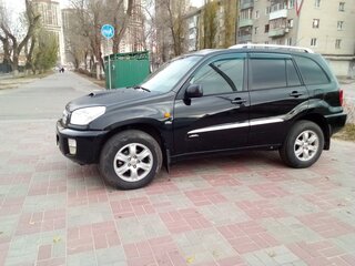 2002 Toyota RAV4 II (XA20), чёрный, 940000 рублей, вид 1