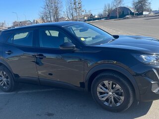 2021 Peugeot 2008 II, чёрный, 1145000 рублей, вид 4