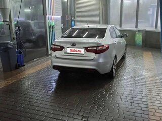 2012 Kia Rio III, серебристый, 800000 рублей, вид 3