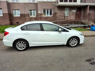 2012 Honda Civic IX, белый, 700000 рублей, вид 2