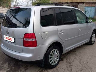 2005 Volkswagen Touran I, серебристый, 550000 рублей, вид 4