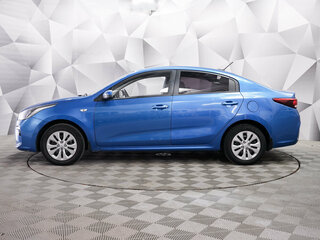 2018 Kia Rio IV, синий, 944000 рублей, вид 2