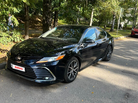 2021 Toyota Camry US Market VIII (XV70) Рестайлинг, чёрный, 2500000 рублей, вид 2