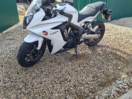 2014 Honda CBR 650F, белый, 760000 рублей, вид 3