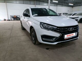 2023 Lada (ВАЗ) Vesta I Рестайлинг (NG), белый, 796230 рублей, вид 2