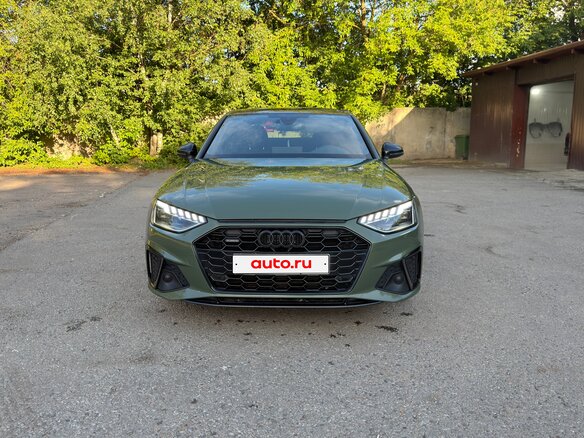 2021 Audi A4 45 TFSI V (B9) Рестайлинг, зелёный - вид 1