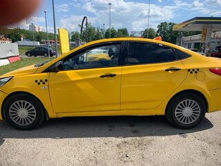 2014 Hyundai Solaris I, жёлтый, 425000 рублей, вид 4