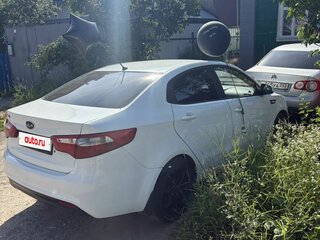 2013 Kia Rio III, белый, 699000 рублей, вид 2