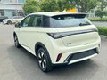 2026 BYD Dolphin 44.9 kWh I, бежевый, 1479999 рублей - вид 3