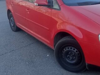 2005 Volkswagen Touran I, красный, 700000 рублей, вид 2