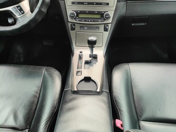 2011 Toyota Avensis III, серый, 950000 рублей - вид 10