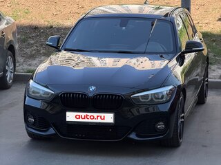 2019 BMW 1 серии 118i II (F20/F21) Рестайлинг 2, чёрный, 2100000 рублей, вид 2