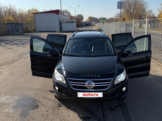 2010 Volkswagen Tiguan I, чёрный, 670000 рублей, вид 1