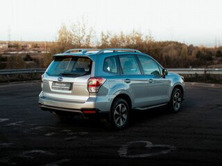 2017 Subaru Forester IV Рестайлинг 2, серебристый, 1960000 рублей, вид 5