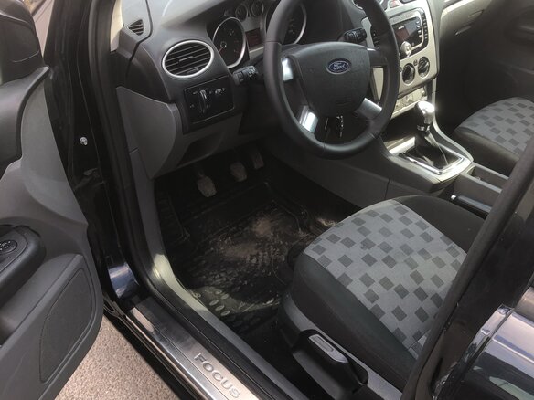 2008 Ford Focus II Рестайлинг, чёрный, 470000 рублей - вид 6