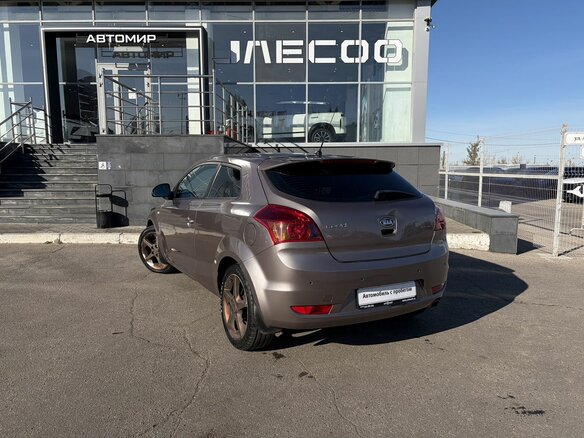 2009 Kia Ceed I, бежевый, 645000 рублей - вид 6