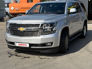 2016 Chevrolet Tahoe IV, серебристый, 3920000 рублей, вид 1