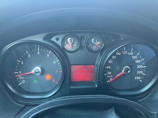 2010 Ford Focus II Рестайлинг, чёрный, 650000 рублей, вид 4
