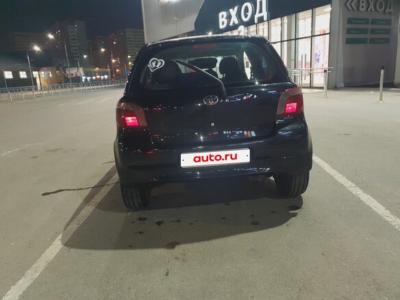 2000 Toyota Yaris I, чёрный, 268000 рублей - вид 3
