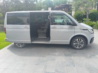 2020 Volkswagen Multivan T6 Рестайлинг, серебристый, 5000000 рублей, вид 5