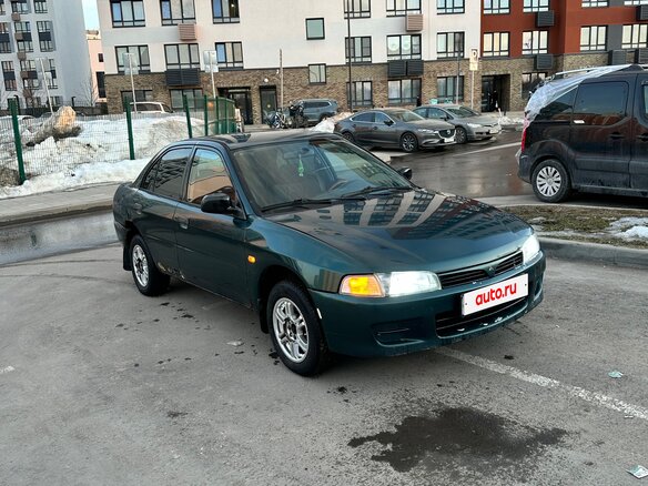 1997 Mitsubishi Lancer VII, зелёный - вид 3