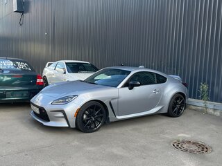 2024 Toyota GR86, серебристый, 3900000 рублей, вид 2