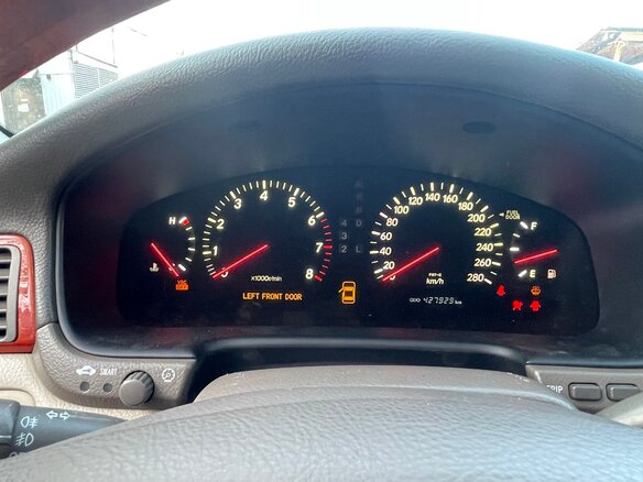 2002 Lexus LS 430 III, жёлтый, 1150000 рублей - вид 3