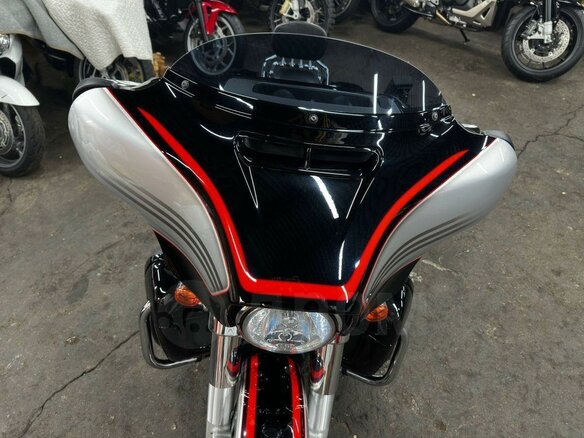 2018 Harley-Davidson Street Glide, серебристый, 1740000 рублей - вид 9