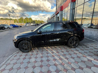 2013 Volkswagen Touareg II, чёрный, 2000000 рублей, вид 5
