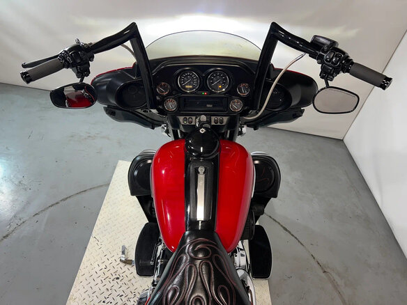 2010 Harley-Davidson Electra Glide, пурпурный, 1200000 рублей - вид 26