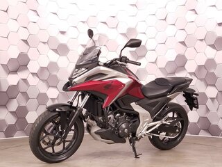 2024 Honda NC 750X, красный, 949000 рублей, вид 2
