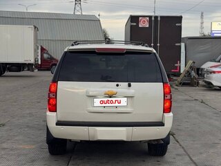 2013 Chevrolet Tahoe 6AT III, белый, 2000000 рублей, вид 4
