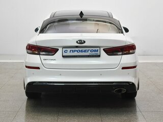 2019 Kia Optima IV Рестайлинг, белый, 1640000 рублей, вид 3