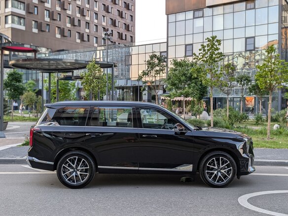 2026 GAC GS8 II, чёрный, 4090000 рублей - вид 3