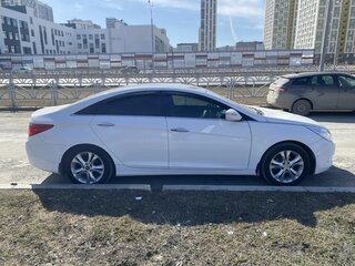 2011 Hyundai Sonata VI (YF), белый, 1090000 рублей, вид 2