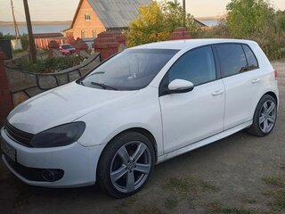 2011 Volkswagen Golf VI, белый, 690000 рублей, вид 1