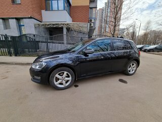 2013 Volkswagen Golf VII, чёрный, 1000000 рублей, вид 1