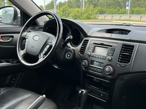 2010 Kia Magentis II Рестайлинг, серебристый, 1175000 рублей - вид 8