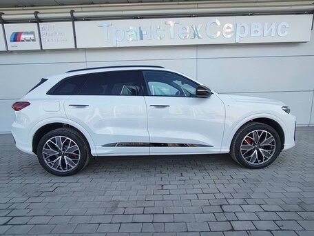 2026 Audi Q5 40 TFSI III (GU), белый, 6100000 рублей, вид 4