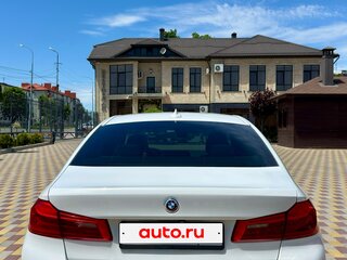 2018 BMW 5 серии 520i VII (G30/G31/G38), белый, 3300000 рублей, вид 4