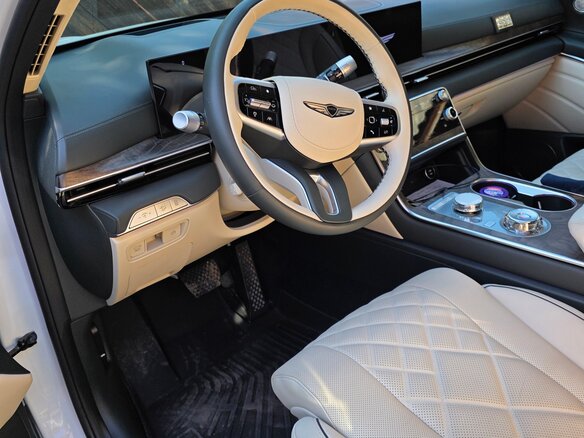 2025 Genesis GV80 I Рестайлинг, белый, 7500000 рублей - вид 10