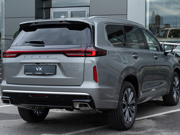2025 Exeed VX I Рестайлинг, серебристый, 5530000 рублей - вид 3