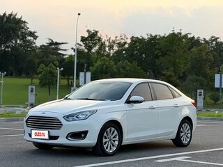 2016 Ford Escort VI, белый, 1000000 рублей, вид 1