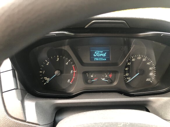 2016 Ford Transit, чёрный, 2000000 рублей - вид 4