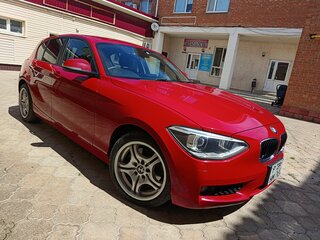 2014 BMW 1 серии 116i II (F20/F21), красный, 1360000 рублей, вид 2