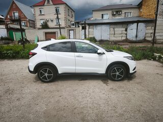 2021 Honda Vezel I Рестайлинг, белый, 2190000 рублей, вид 4